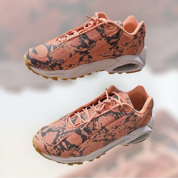 New In Box Nike Air Terra Hot Step x
DRAKE NOCTA Pink Quartz White main image 4